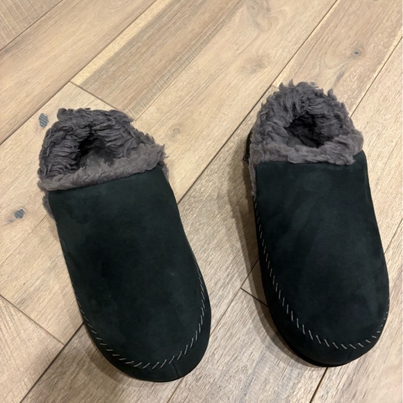 men’s Ugg Anders wool black platform slippers in black suede - Picture 3 of 9